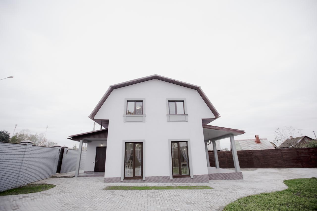 Shale Na Polotskoy Villa Bobruisk ภายนอก รูปภาพ