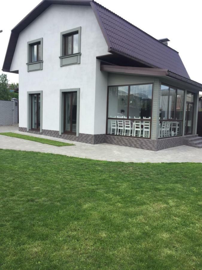 Shale Na Polotskoy Villa Bobruisk ภายนอก รูปภาพ